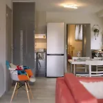 το σπίτι της ευτυχίας σουίτα Apartment *